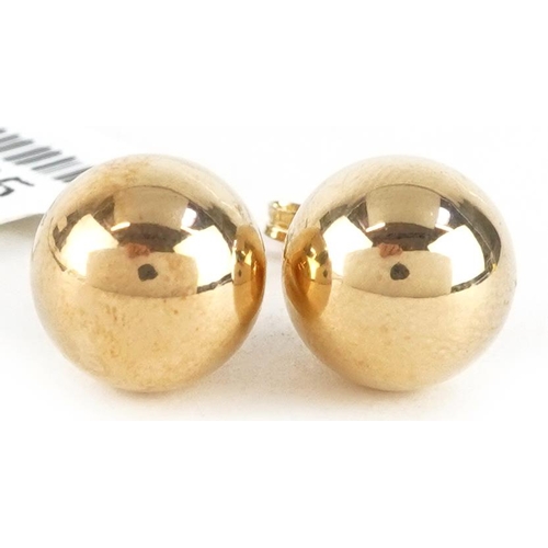 2304 - Pair of 9ct gold ball stud earrings, 1.0cm in diameter, 0.8g