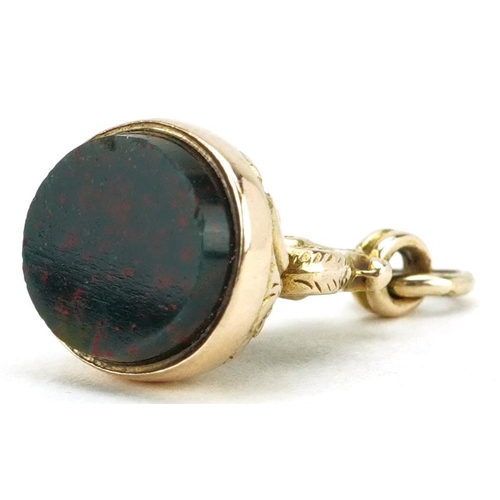 2317 - 9ct gold bloodstone seal fob, 1.9cm high, 2.2g