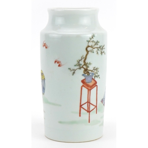 52 - Chinese porcelain vase hand painted in the famille rose palette with an Emperor and attendants, 18cm... 