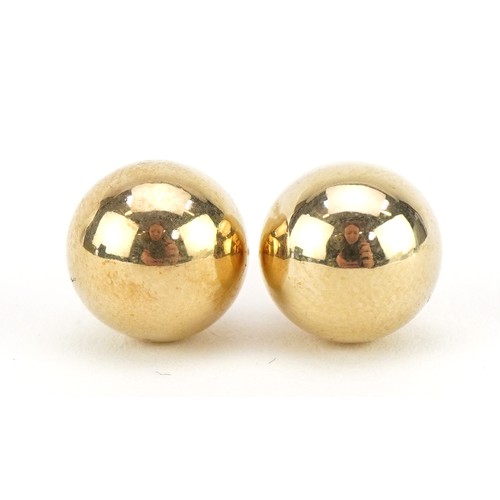 2304 - Pair of 9ct gold ball stud earrings, 1.0cm in diameter, 0.8g