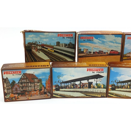 1502 - Twelve Vollmer N gauge model railway trackside building kits with boxes including numbers 7504, 7527... 