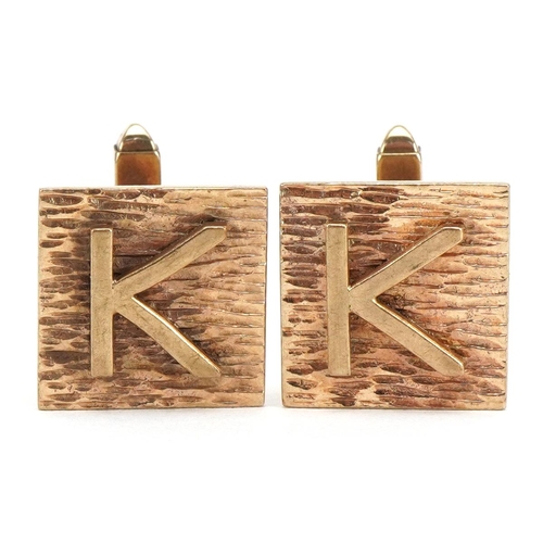 2023 - Pair of 9ct gold bark design initial K cufflinks, 1.7mm wide, 14.1g