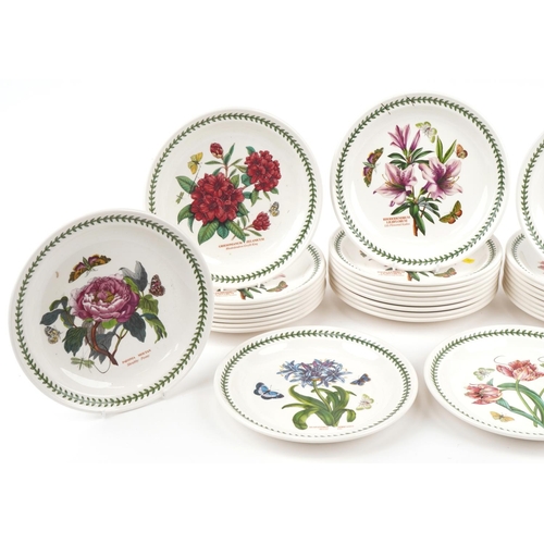 488 - Thirty Portmeirion Botanic Garden dinner plates, 27cm in diameter