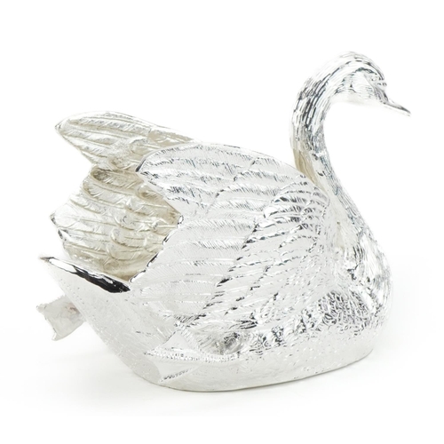 1346 - Silvered swan design centrepiece, 20cm in length