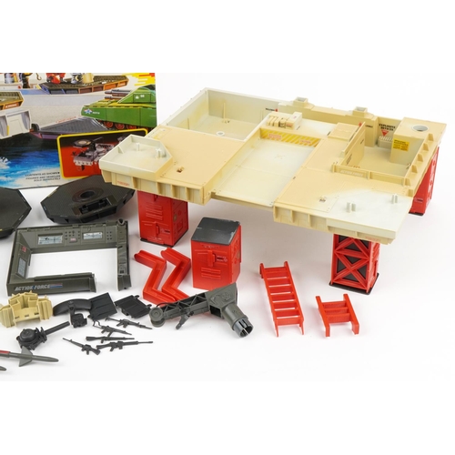 1488 - 1986 Action Force International Heroes transportable tactical battle platform with box by Hasbro