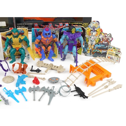 1471 - Collection of 1980s Masters of the Universe and He-Man action figures and accessories, two with boxe... 