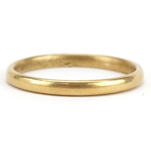 2198 - 18ct gold wedding band, size P/Q, 2.7g