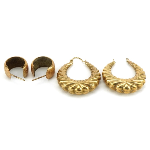 2158 - Two pairs of 9ct gold hoop earrings, the largest 3.6cm high, total 7.0g