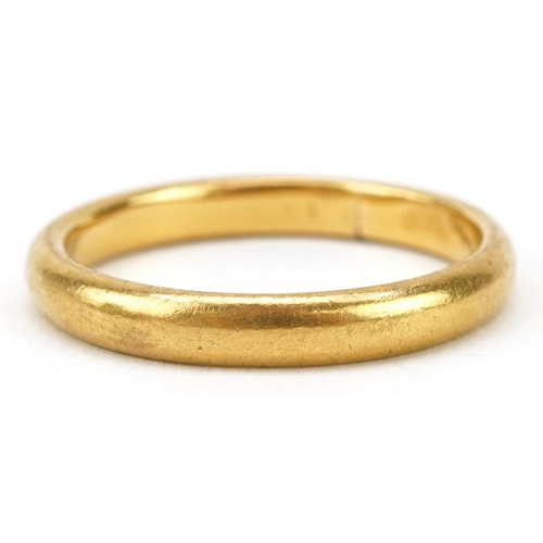 2105 - 22ct gold wedding band, size P, 4.9g