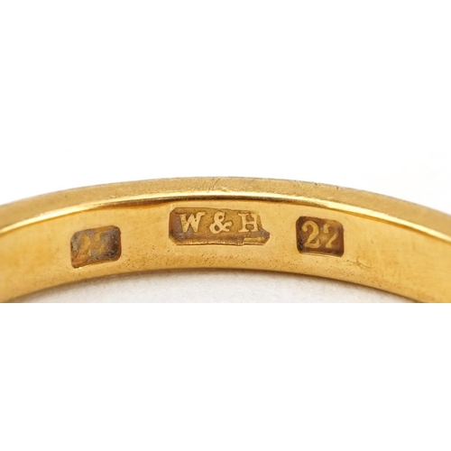 2105 - 22ct gold wedding band, size P, 4.9g