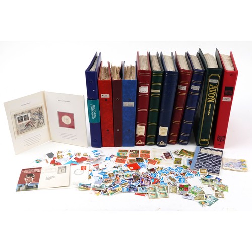 1626 - *WITHDRAWN* Large collection of British and World Stamps arranged in eleven stock books and albums i... 