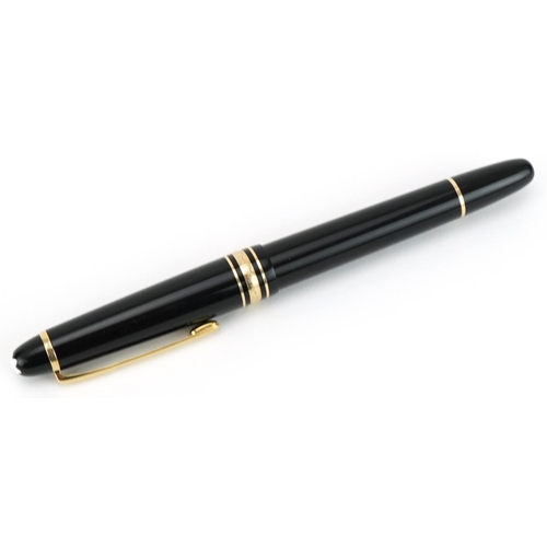 130 - Montblanc Meisterstuck Pix fountain pen with 14k gold nib, serial number XZ2063623