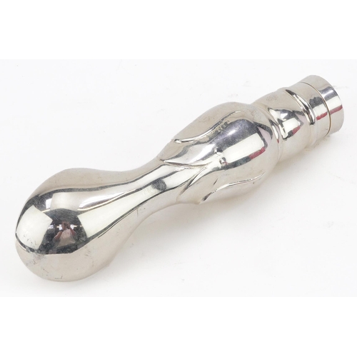 746 - Novelty silver plated ice cream scoop in the form of a penguin, 17.5cm in length