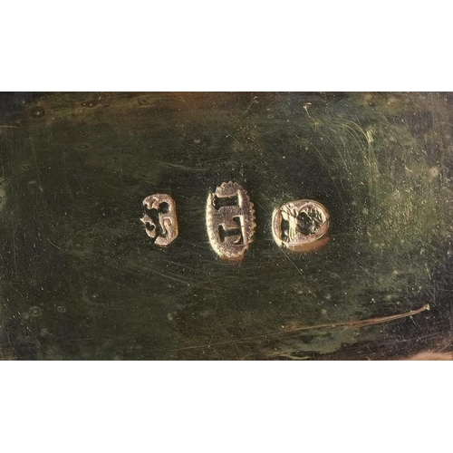 20 - John Thropp, George III silver snuffbox with gilt interior and engraved with foliage, Birmingham 181... 