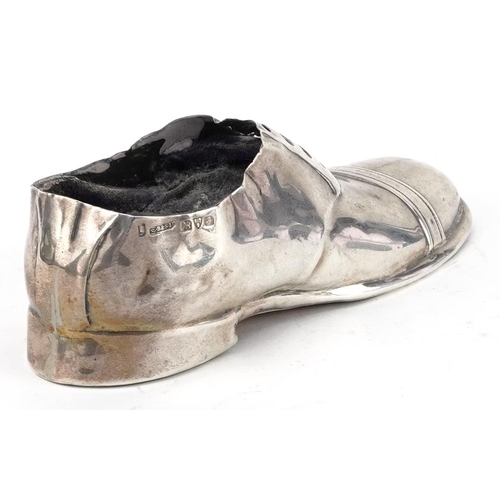 19 - S Blanckensee & Son Ltd, large Edwardian silver and oak pin cushion in the form of a shoe, Chester 1... 
