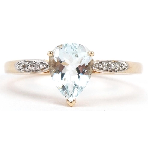 2280 - 10k gold aquamarine ring with diamond shoulders, the aquamarine approximately 8.7mm x 6.9mm, size T/... 