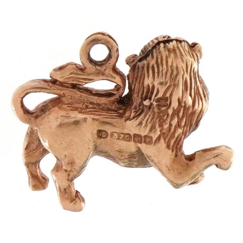 2251 - 9ct gold lion charm, 1.4cm wide, 2.7g