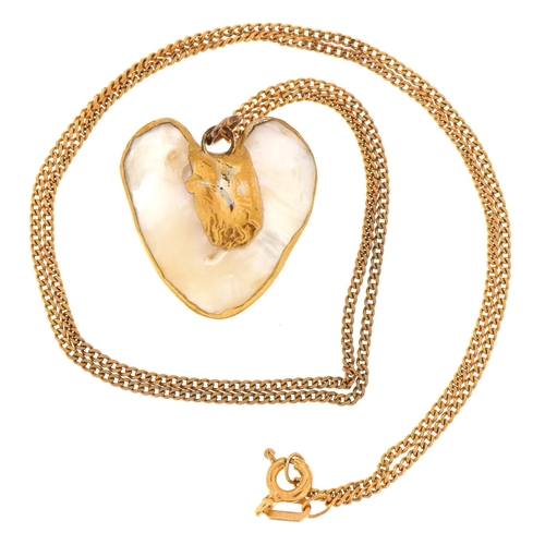 62 - 9ct gold necklace with mother of pearl heart pendant having yellow metal mount, the necklace 44cm in... 