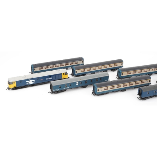 105 - Ten Lima OO gauge model railway coaches