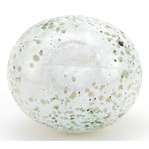 456 - Oiva Toikka for Nuutajarvi, mid century Finnish white overlaid speckled art glass vase with paper la... 