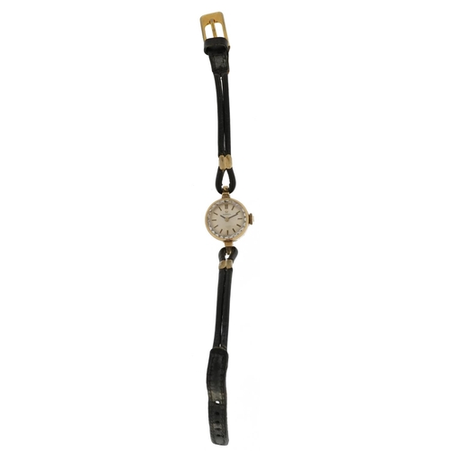 3914 - Omega, ladies 9ct gold Omega wristwatch with leather strap, the case numbered 122153, 17mm in diamet... 