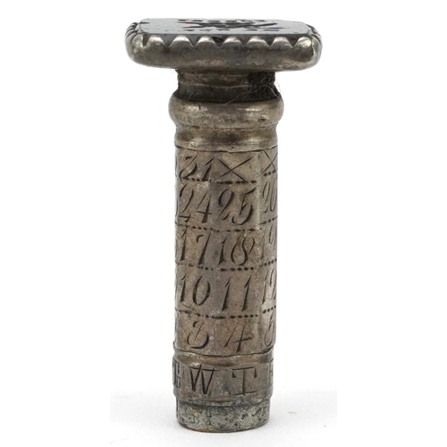 369 - Georgian unmarked silver calendar wax seal, 'Forget me not', 3cm high