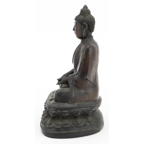 40 - 18th century Chinese bronze Buddha, 25cm high, 1820grams