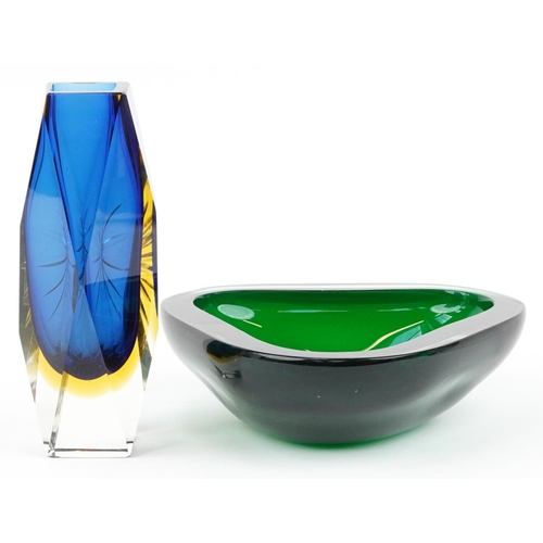 327 - Murano Sommerso three colour glass vase and a Murano green glass triangular dish, the largest 22cm w... 