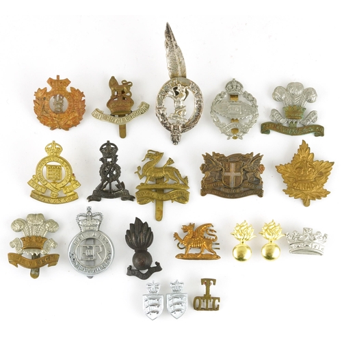 2423 - Military interest cap badges including City of London Volunteer Corps, Royal Berkshire, Fear Naught ... 