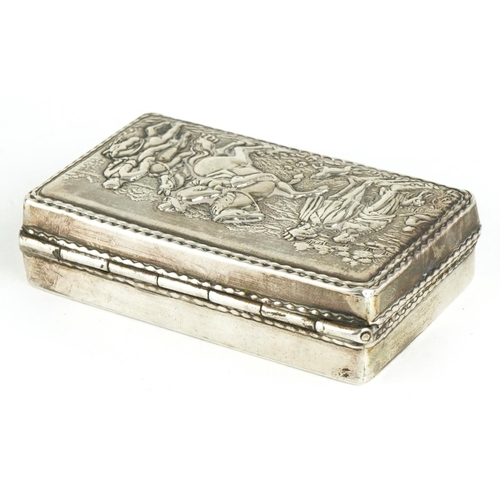 399 - Rectangular silver snuff box, the hinged lid embossed with figures on horseback and hounds, London i... 