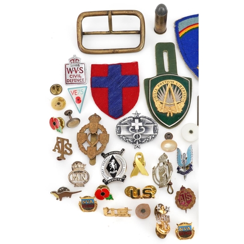 2425 - British and American militaria including cloth badges, Normandy 1944 pin badge, silver ARP pin badge... 