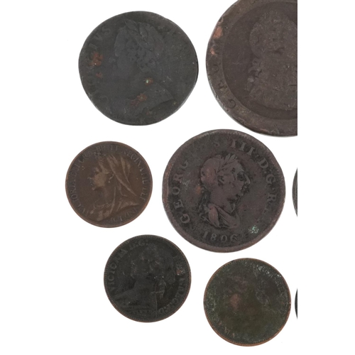 2561 - George III and later British and Irish coinage including 1805 halfpenny and farthings