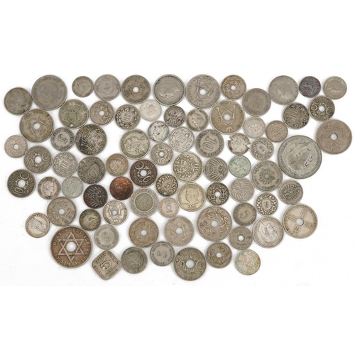 2568 - Collection of predominantly foreign coinage, some silver, including British West Africa penny and on... 