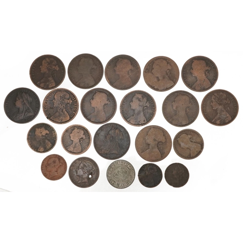 2562 - Victorian and later British coinage including pennies