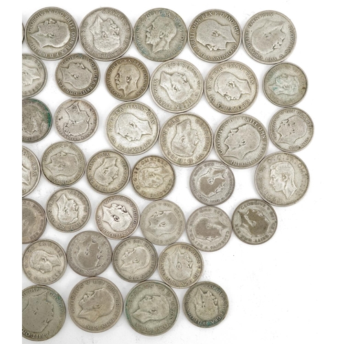 2553 - British pre decimal, pre 1947 coinage comprising shillings and two shillings, 460g