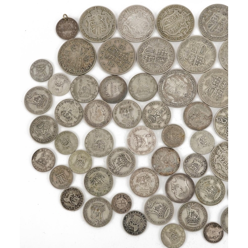 2555 - British pre decimal, pre 1947 coinage including shillings and half crowns, 552.9g