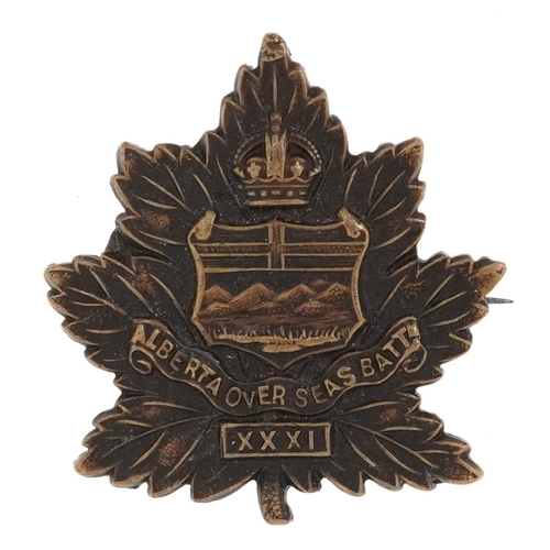 2467 - Canadian military interest World War I army badge