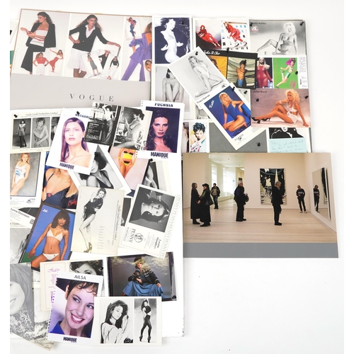 869 - Collection of vintage and later model agency model cards including IMA International, Girls and Mani... 