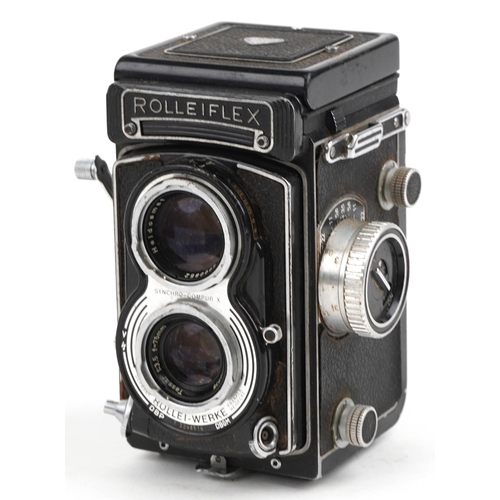 865 - Vintage Rolleiflex Rollei-Werke camera with leather case
