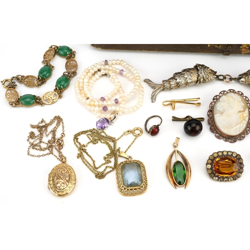 3824 - Antique and later jewellery including Victorian aesthetic brooch, Chinese cabochon green stone brace... 