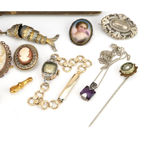 3824 - Antique and later jewellery including Victorian aesthetic brooch, Chinese cabochon green stone brace... 