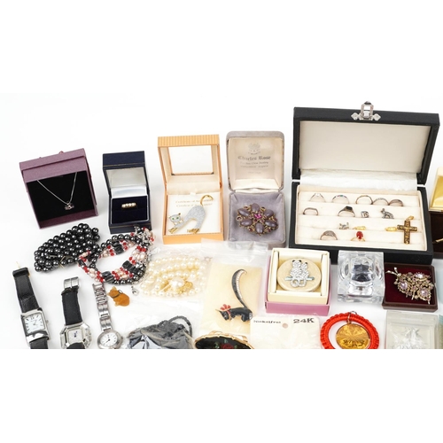 3822 - Vintage and later costume jewellery and wristwatches, some silver, including enamelled brooches, pea... 