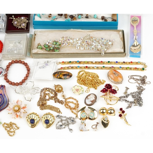 3822 - Vintage and later costume jewellery and wristwatches, some silver, including enamelled brooches, pea... 