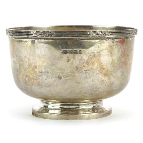 285 - Mappin & Webb, George V silver footed bowl, Sheffield 1915, 10.5cm in diameter, 170.8g