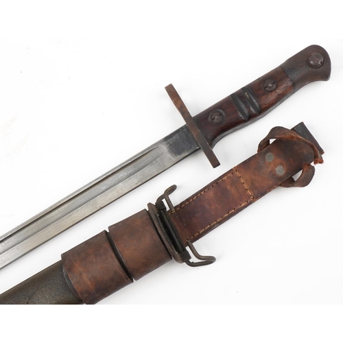 1267 - British military World War I Remington 1913 pattern bayonet with scabbard and leather frog, 59cm in ... 