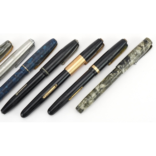 372 - Eight vintage fountain pens including Blackbird self filler, Parker and Watermans