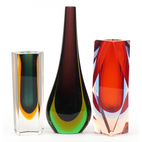 115 - Murano Seguso glassware including two three colour vases, the largest 22cm high