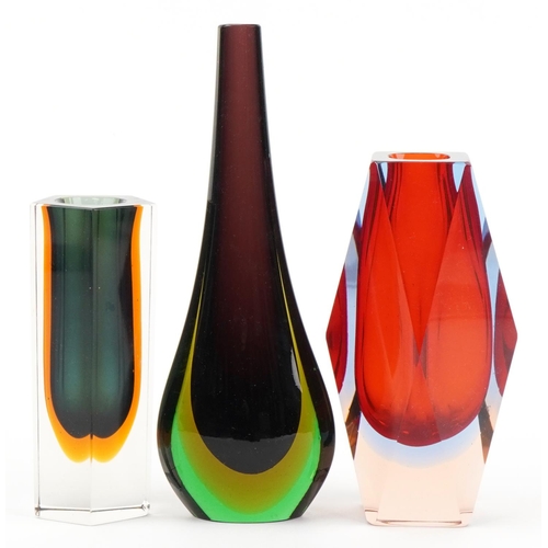 115 - Murano Seguso glassware including two three colour vases, the largest 22cm high