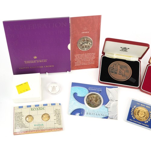 685 - Selection of boxed commemorative medals and coins