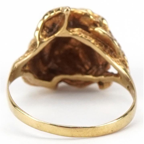 3231 - 9ct gold rose head ring, size O, 4.2g